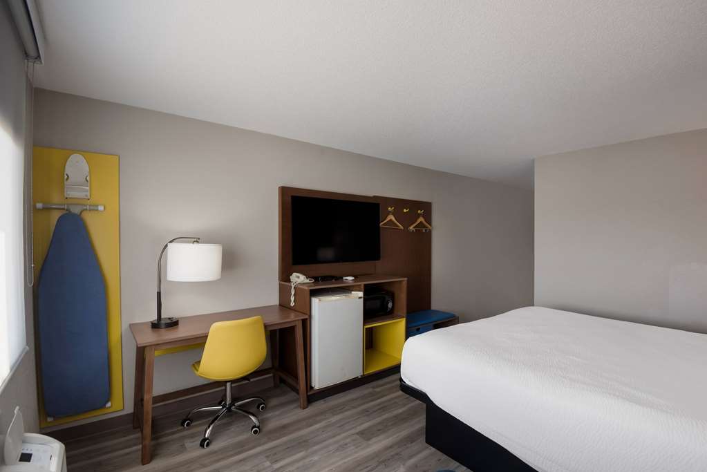 Days Inn by Wyndham Ankeny Des Moines - photo 49