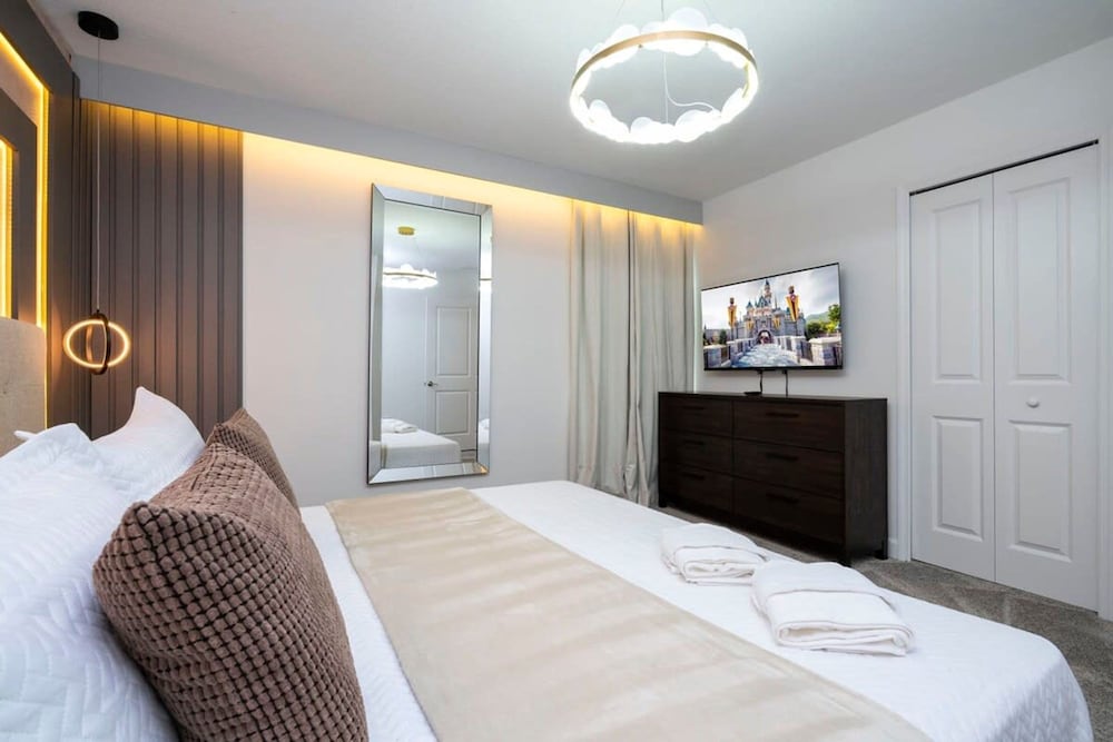 Ultimate Luxury Retreat star Wars Game Room More - photo 43