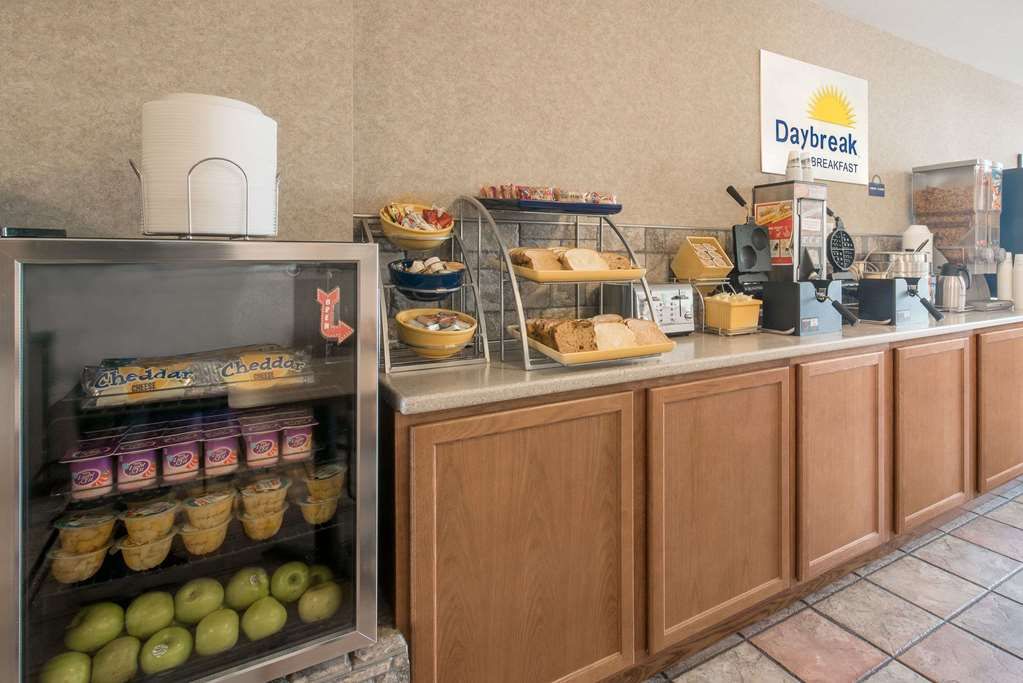 Days Inn by Wyndham West Rapid City - photo 13