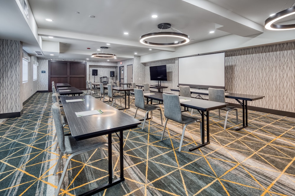 Holiday Inn Kansas City Downtown - photo 90