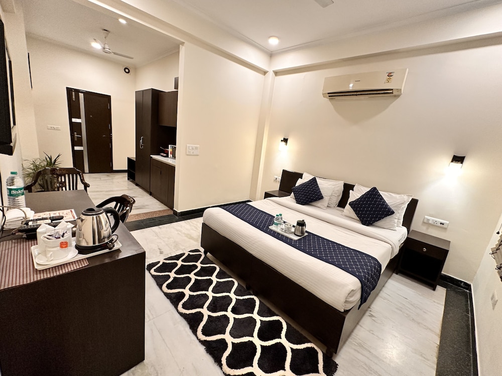 Hollyhocks Residency — Gurgaon — photo 3