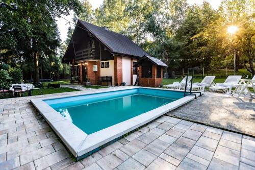 Kuća Za Odmor Zora Bajna — 4-Star Luxury Hotel in Cernik, Croatia