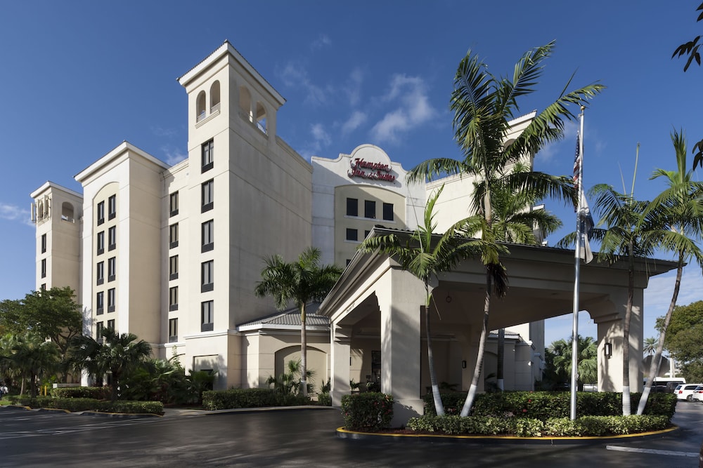 Hampton Inn & Suites Miami Doral Dolphin Mall - photo 42