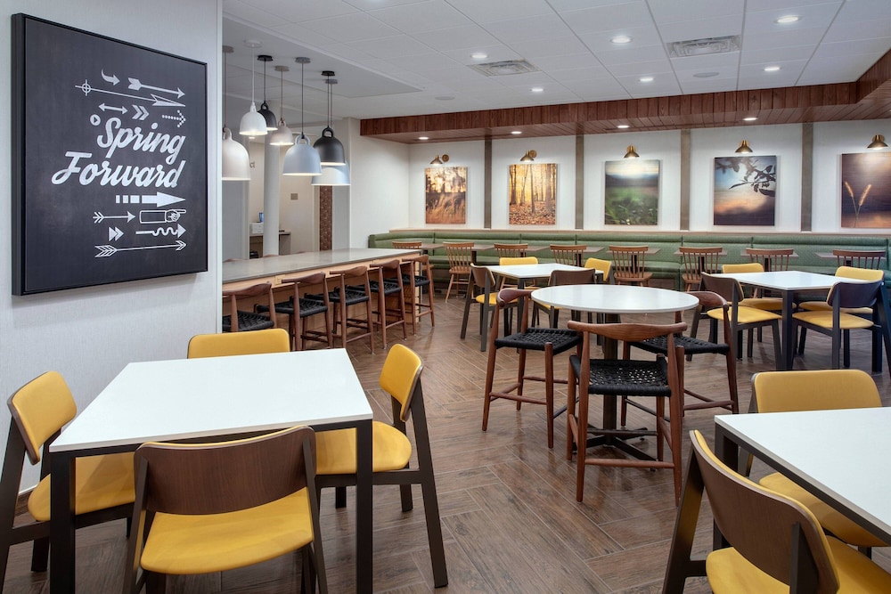 Fairfield Inn & Suites by Marriott Aberdeen - photo 20