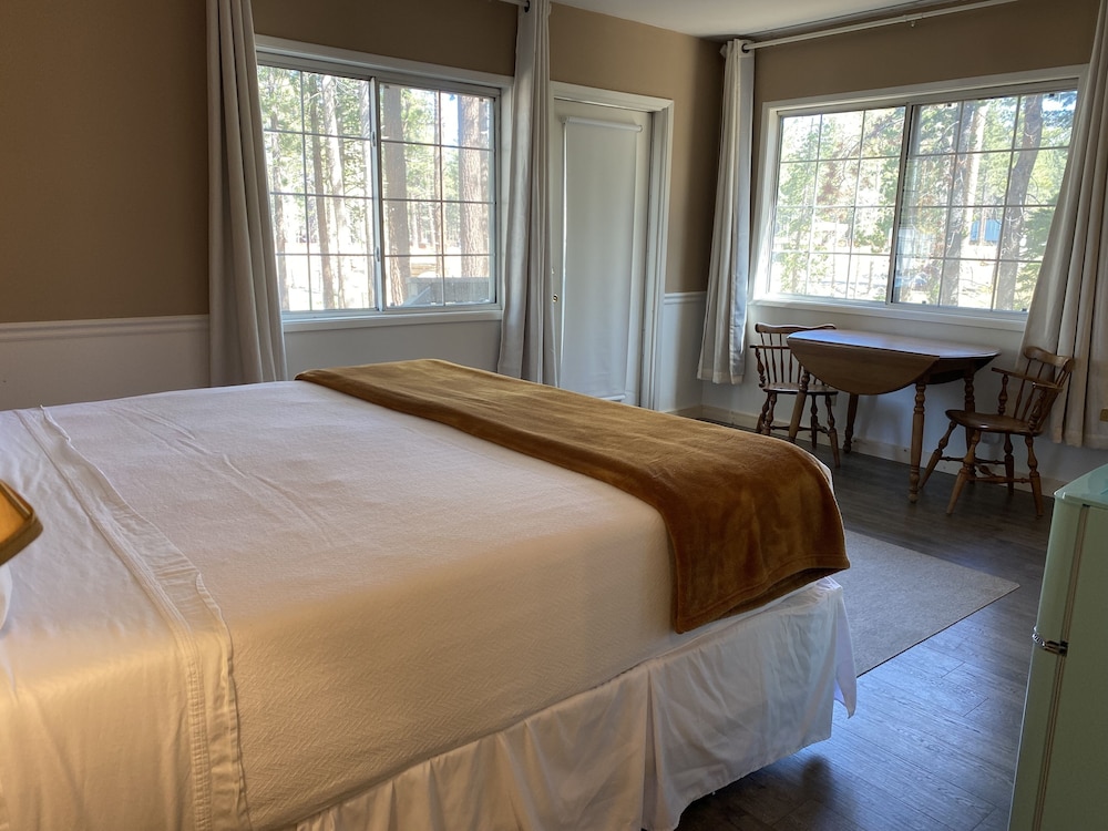 Cinnamon Bear Inn - photo 20