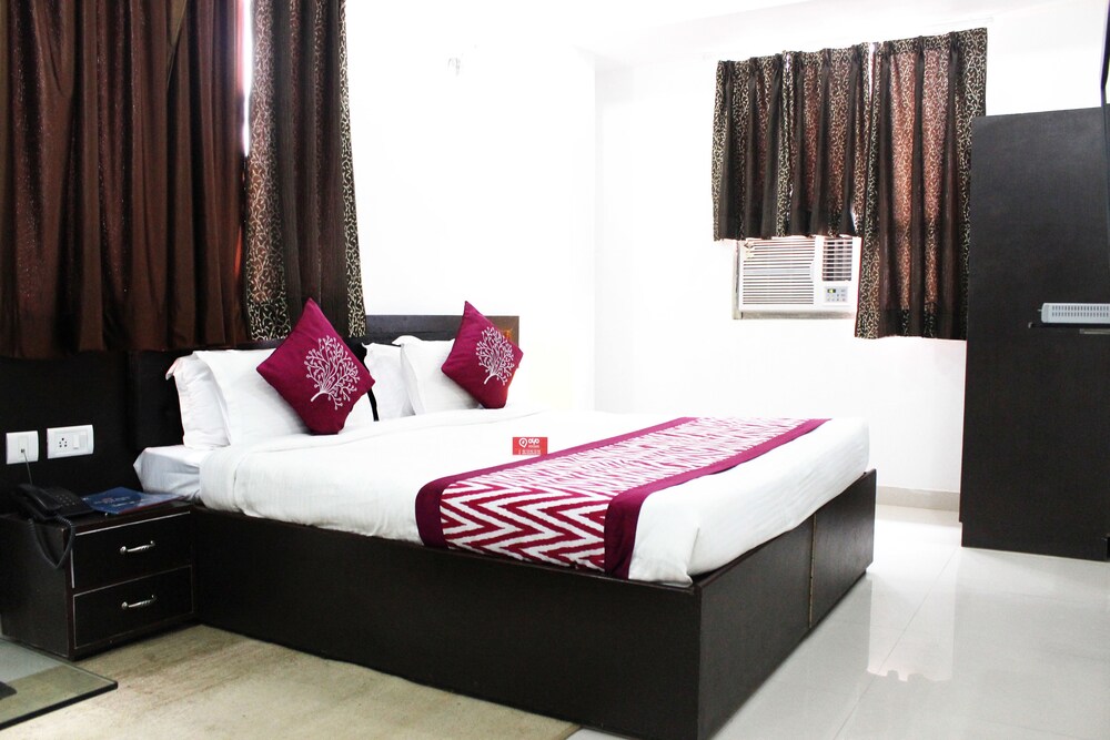 Hotel Taj Galaxy — Agra — photo 4