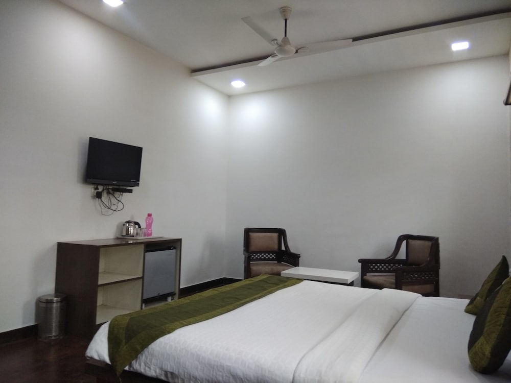 Hotel heaven and Resort — Agra — photo 2