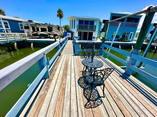 Toujours Pret — hotel in Jensen Beach