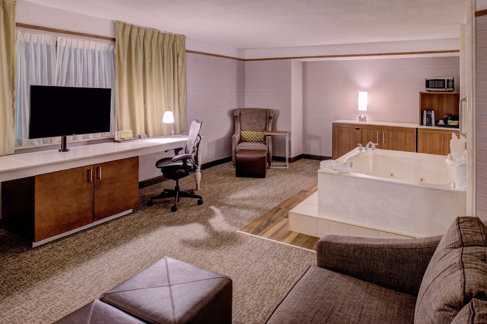 Hilton Garden Inn Detroit Southfield MI - photo 35
