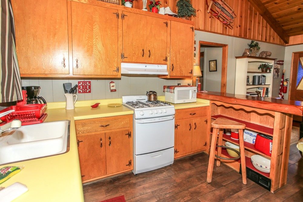 Bay Breeze Hideaway - photo 25