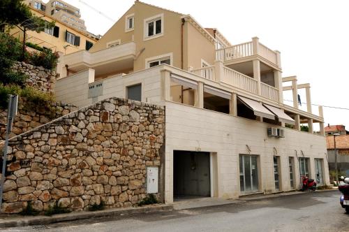 Apartments Annette studio and two bedroom apartment with parking