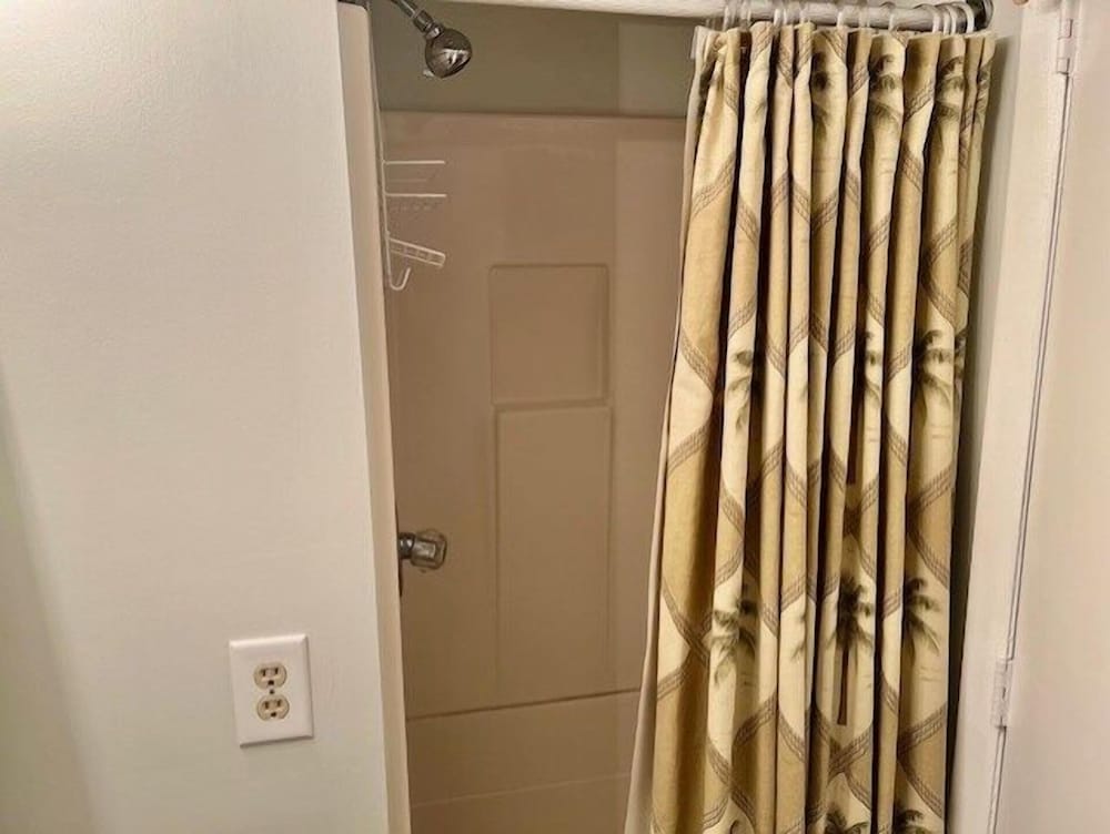Royal Garden Resort 1412 2 Bedroom Condo by RedAwning - photo 20
