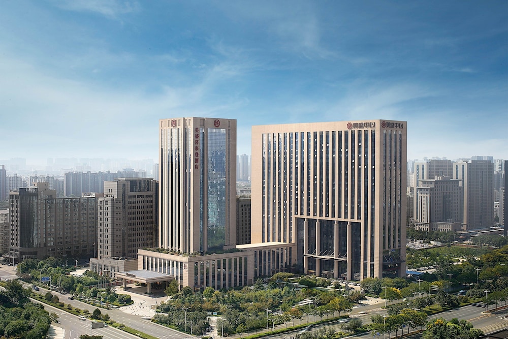 Sheraton Grand Zhengzhou Hotel in Zhengzhou, People's Republic of China