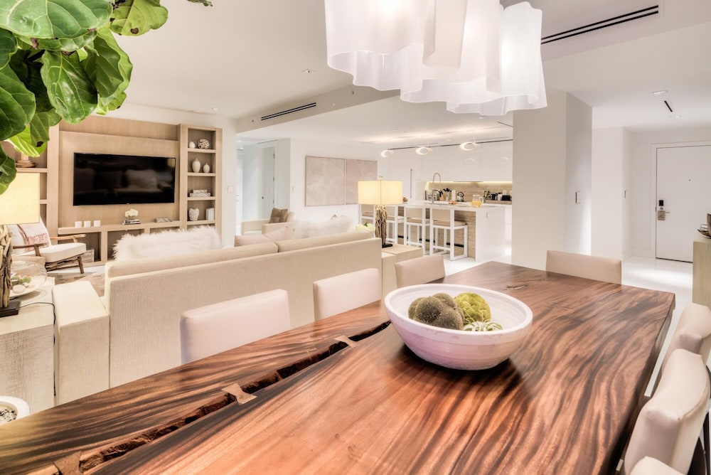 Ultra Luxe Direct Ocean Penthouse at 1 Hotel - photo 13
