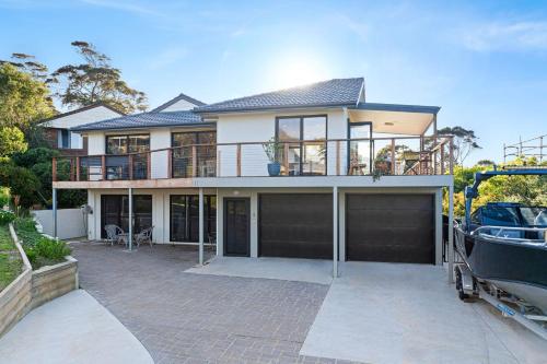 11 Warbler Crescent - carbon neutral hotel in Unknown City