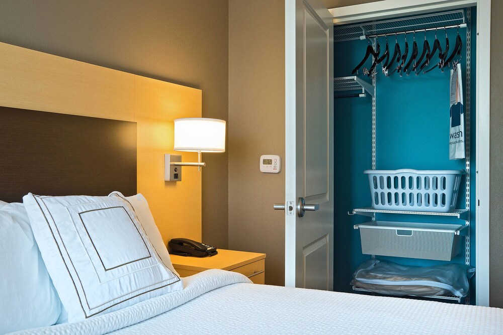 TownePlace Suites by Marriott Dodge City - photo 7
