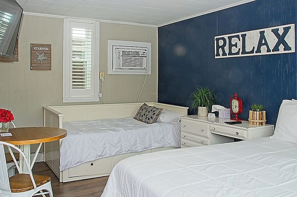 Vineyard Harbor Motel Private Beach - photo 85