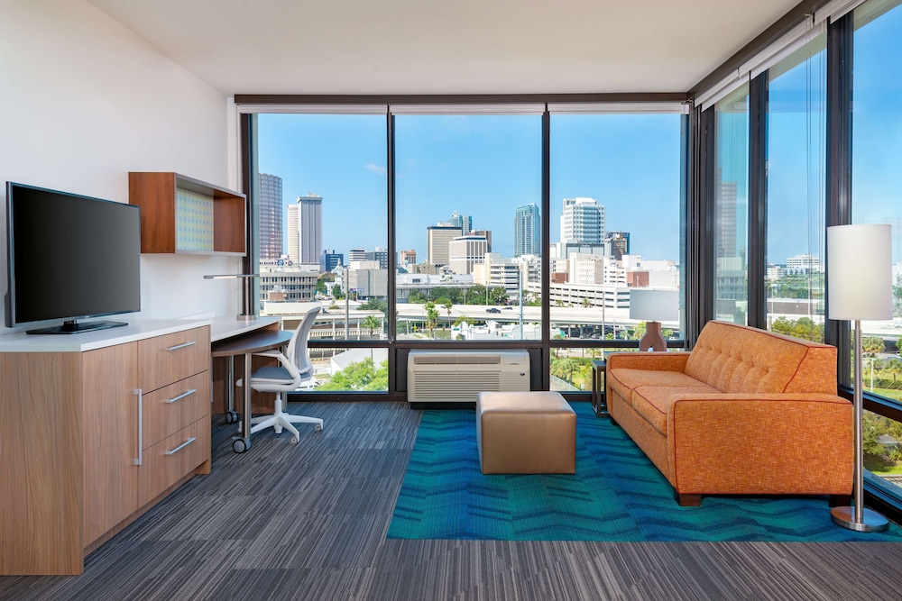 Home2 Suites by Hilton Tampa Downtown Channel District - photo 11