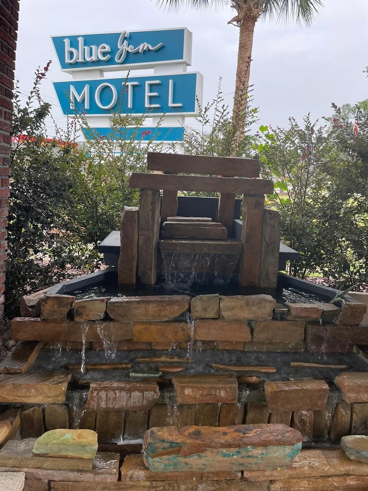 BlueGem Motel - photo 70