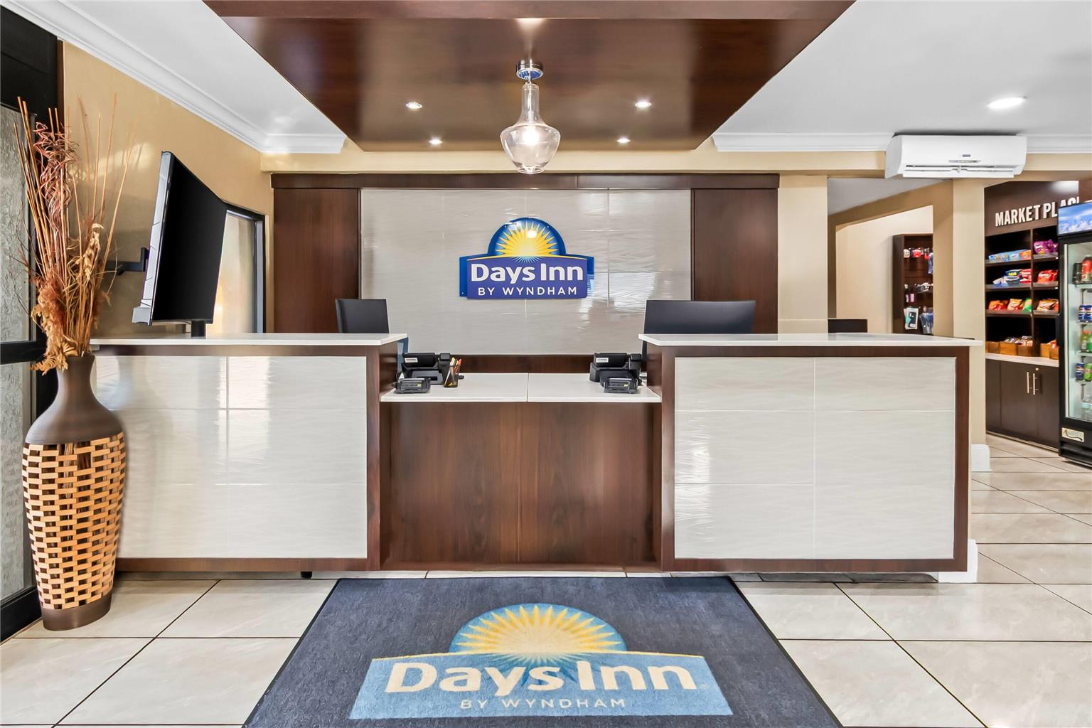 Days Inn by Wyndham Goose Creek - photo 6