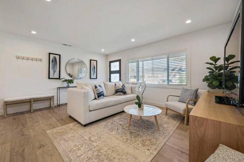 Chic and Comfy Home in the Heart of Silicon Valley — 4-Star Luxury Hotel in Mountain View, United States