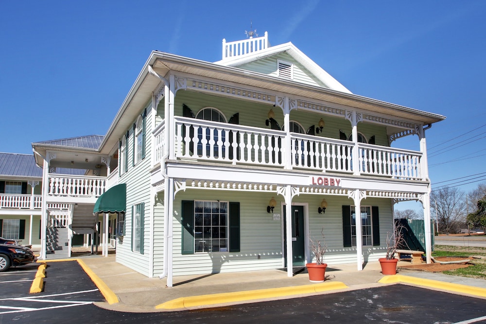 Key West Inn - photo 16