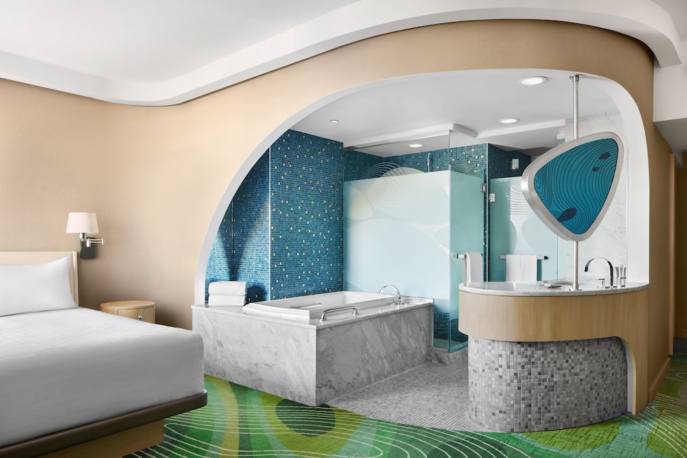 Pasadena Hotel & Pool - photo 16