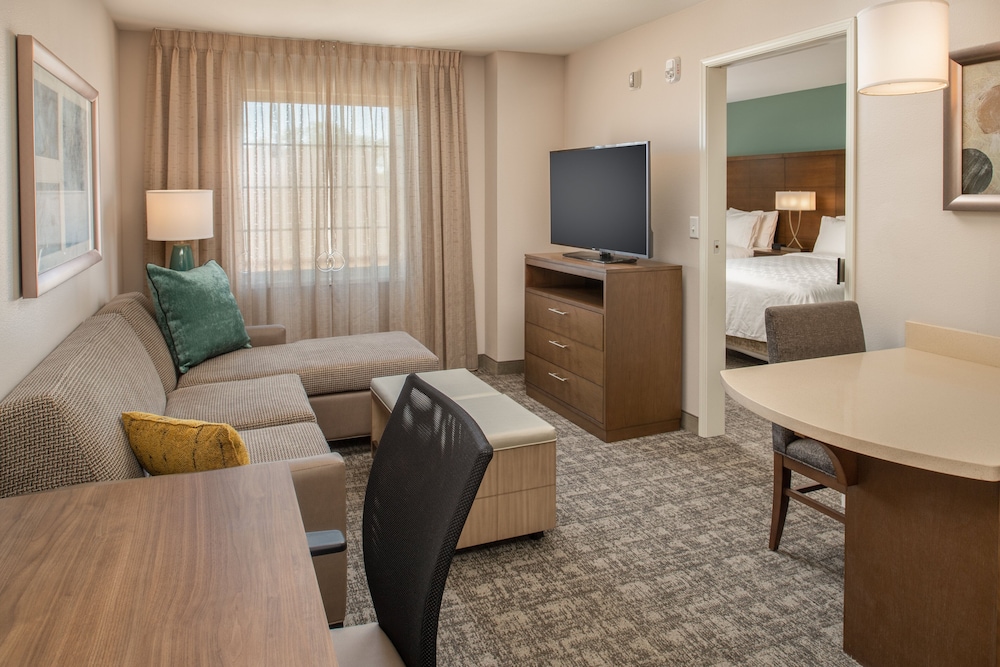 Staybridge Suites Hillsboro North by IHG - photo 8