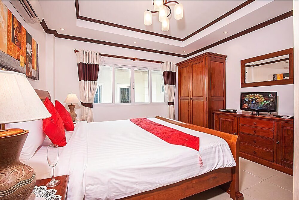 Baan Sanun 4 in Kathu, Thailand