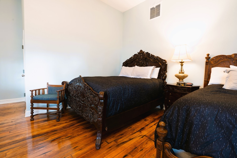 Oaak Tree Hotel - photo 47