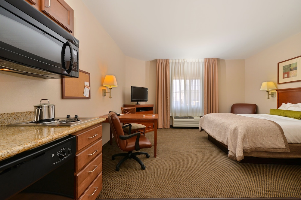Candlewood Suites Gillette an IHG Hotel - photo 3