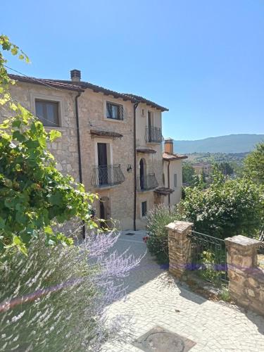 Il Borgo della Zittola pet-friendly hotel Montenero Val Cocchiara