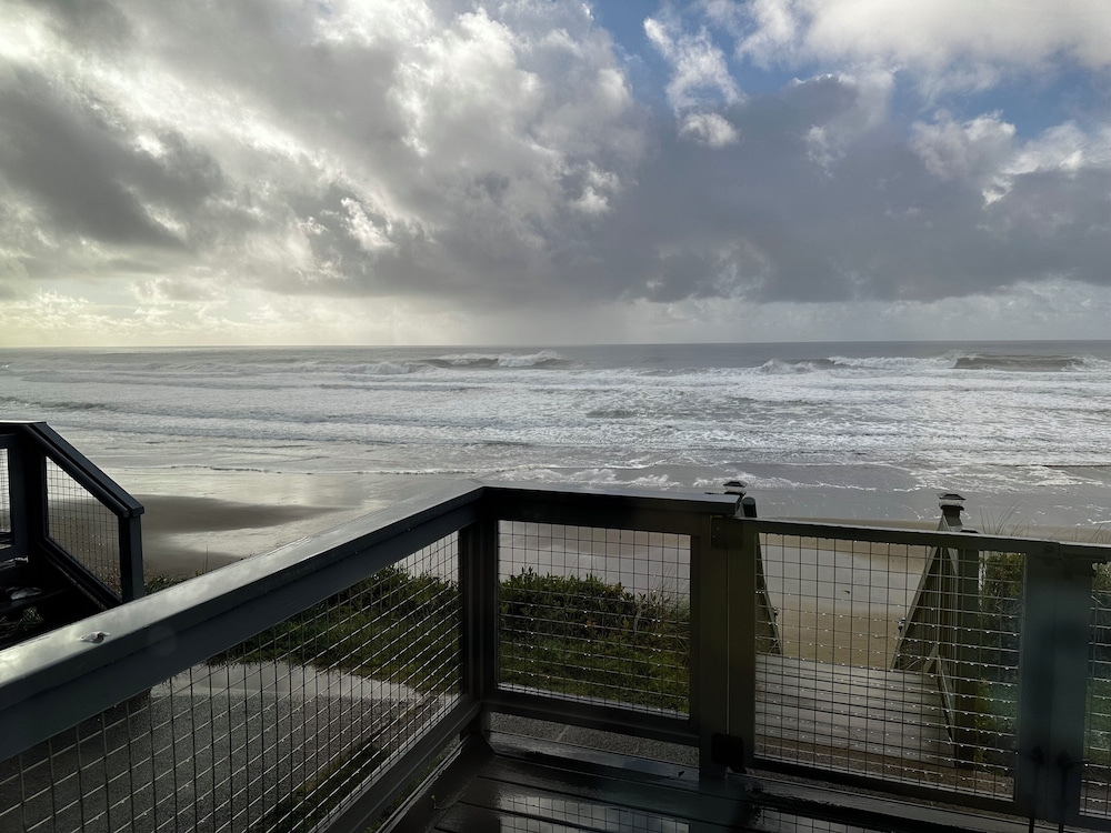 West Beach Suites - photo 89