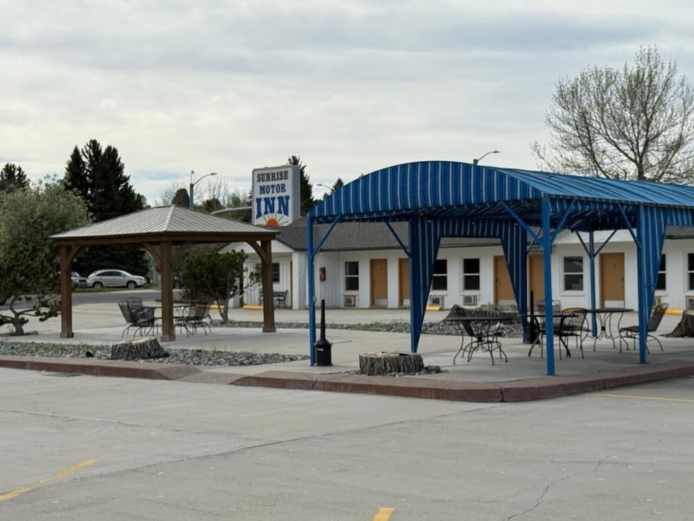 Sunrise Motor Inn - photo 43