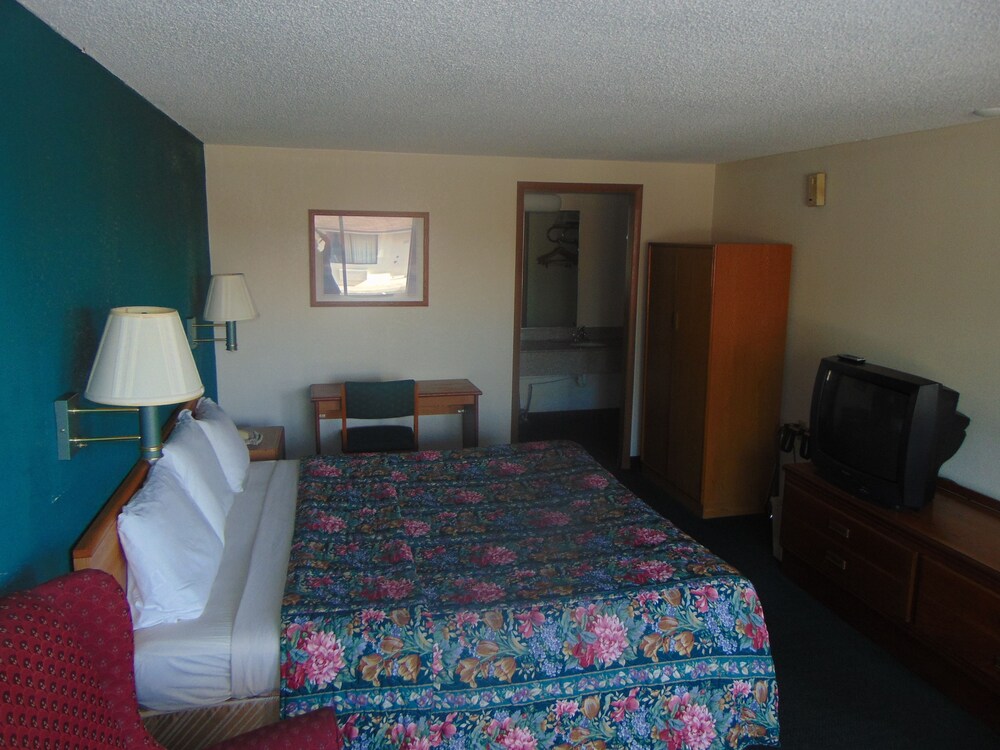 Shayona Inn Extended Stay - photo 14