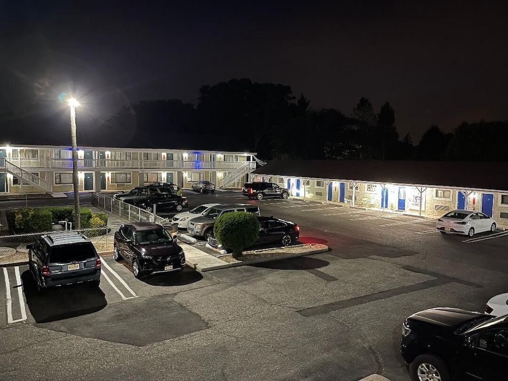Point Pleasant Inn - photo 15