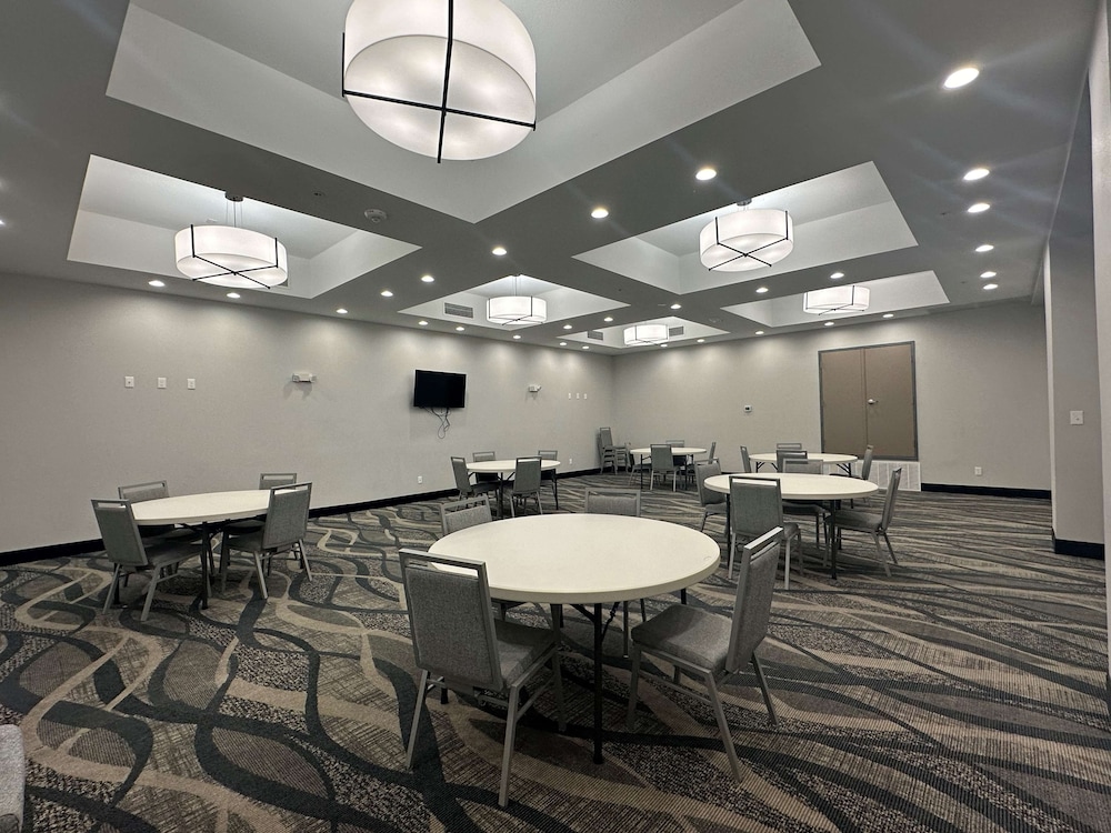 Best Western Plus Chandler - photo 16