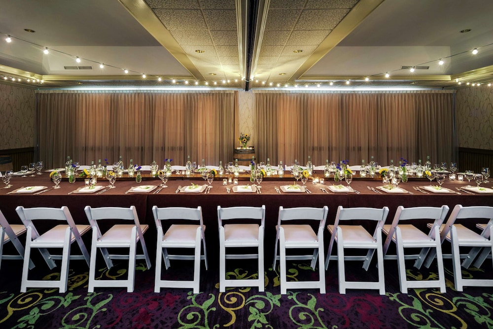 DoubleTree by Hilton Sonoma Wine Country - photo 66