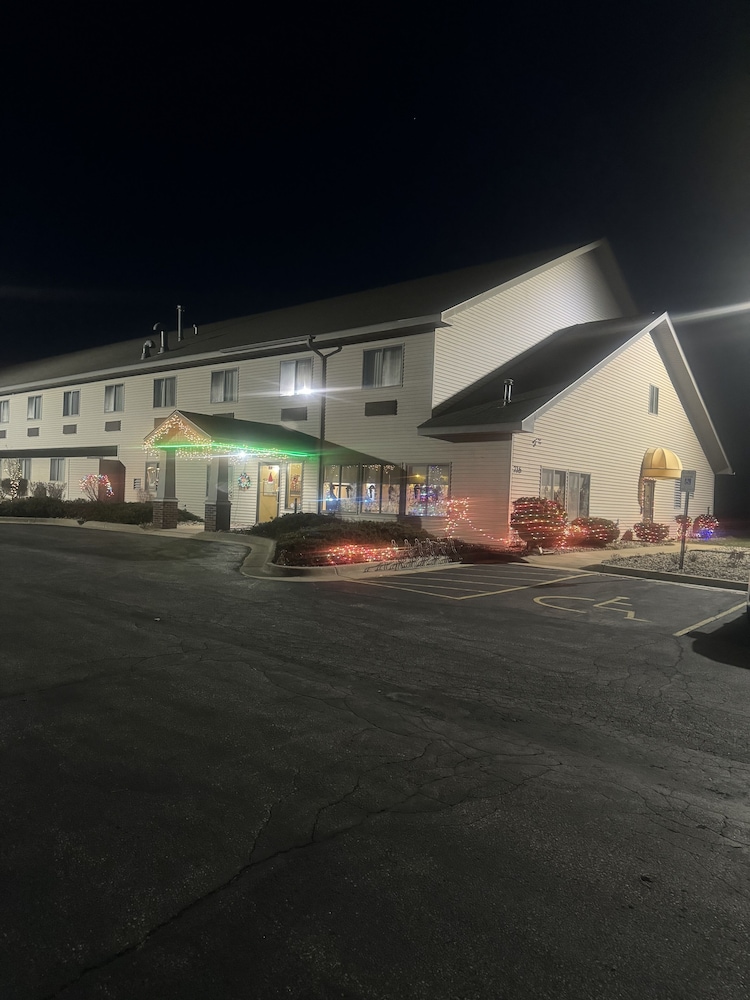 Super 8 by Wyndham Sparta - photo 46
