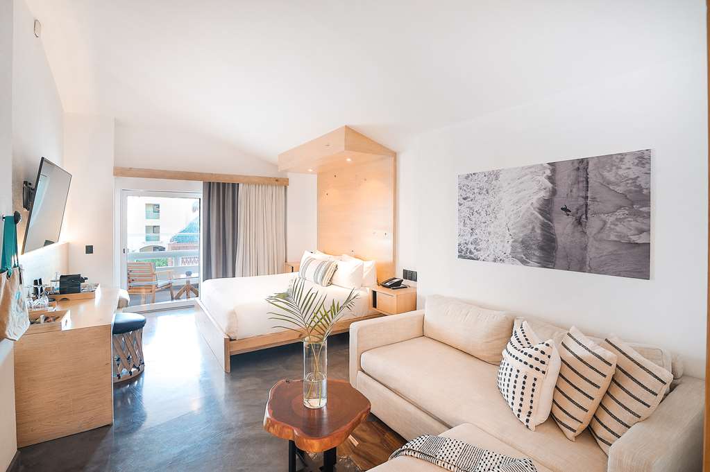 Deluxe Single Suite Bahia Hotel & Beach House