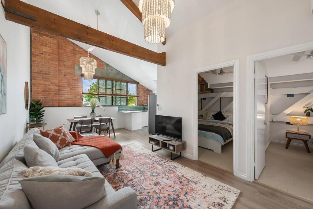 Historic Warehouse in New Farm — 4-Star Luxury Hotel in Brisbane, Australia