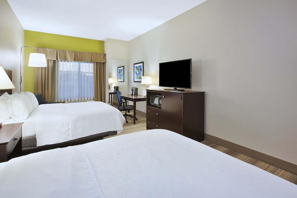 Holiday Inn Express Hotel & Suites Niles by IHG - photo 17