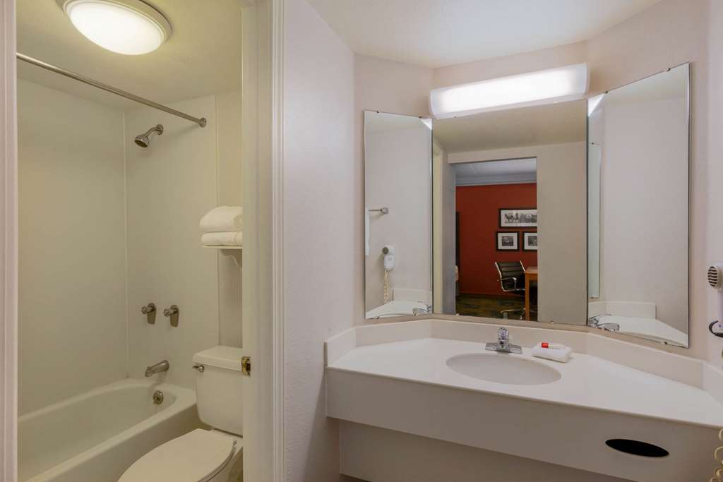 La Quinta Inn by Wyndham Cheyenne - photo 16