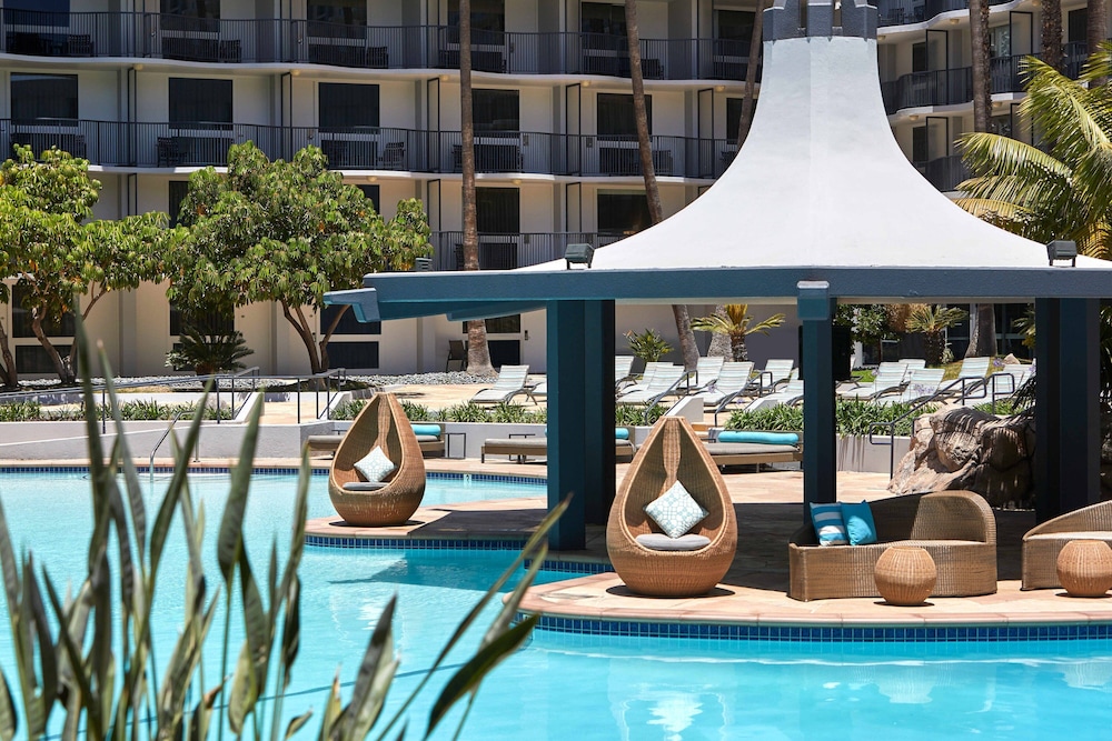 Los Angeles Airport Marriott - photo 29