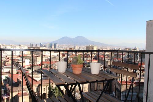 Tiny Daisy House — 4-Star Luxury Hotel in Naples, Italy