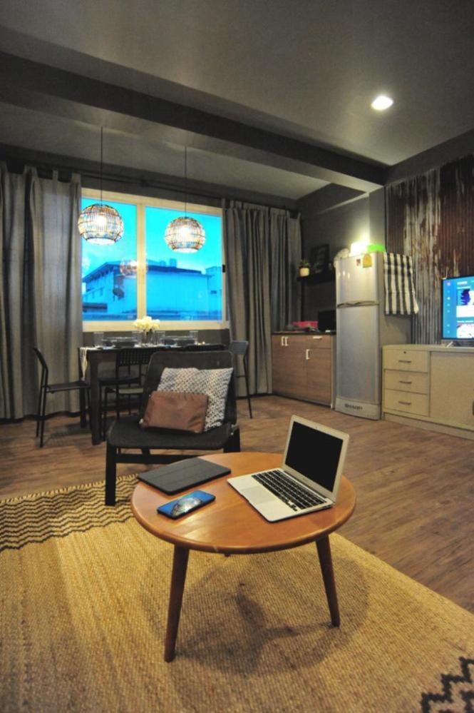Tuk Tuk House 250m from MRT Sirikit