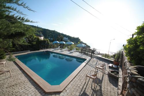 Mount Villa Kvariati