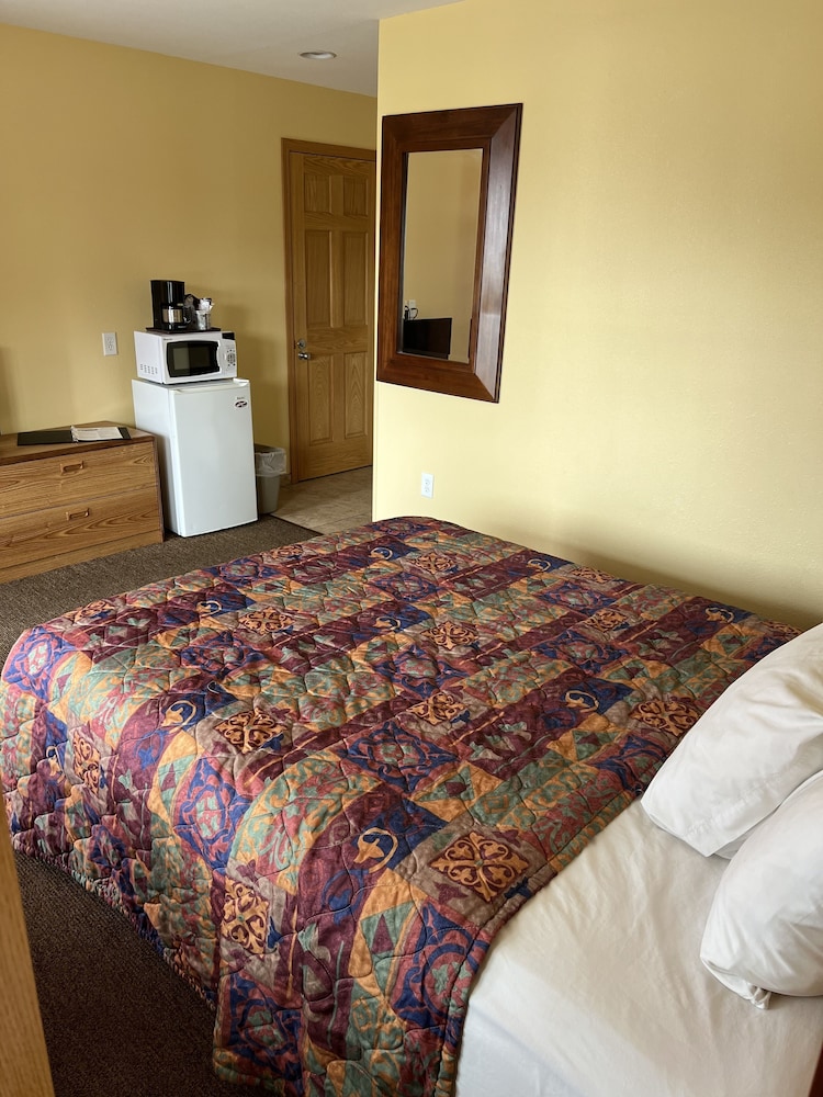 All Star Inn & Suites - photo 63