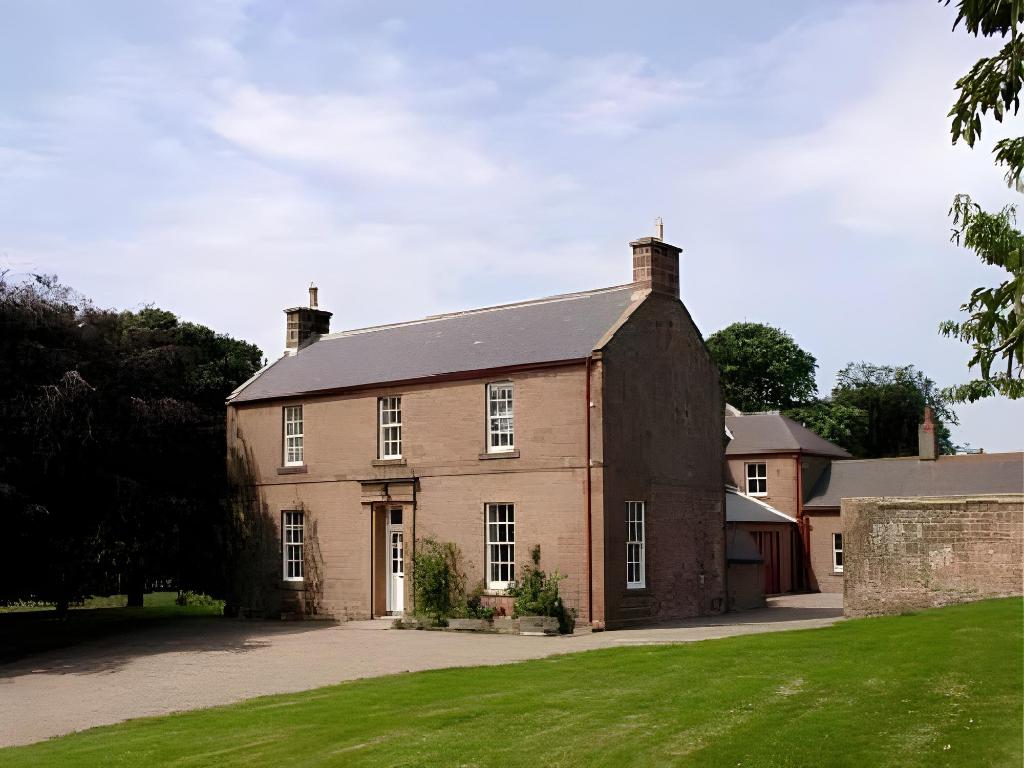 East Horton Farmhouse — 5-Star Luxury Hotel in Wooler, United Kingdom