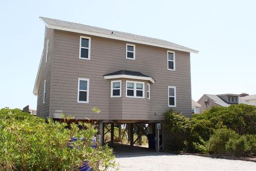 Wahoo by Oak Island Accommodations - photo 11